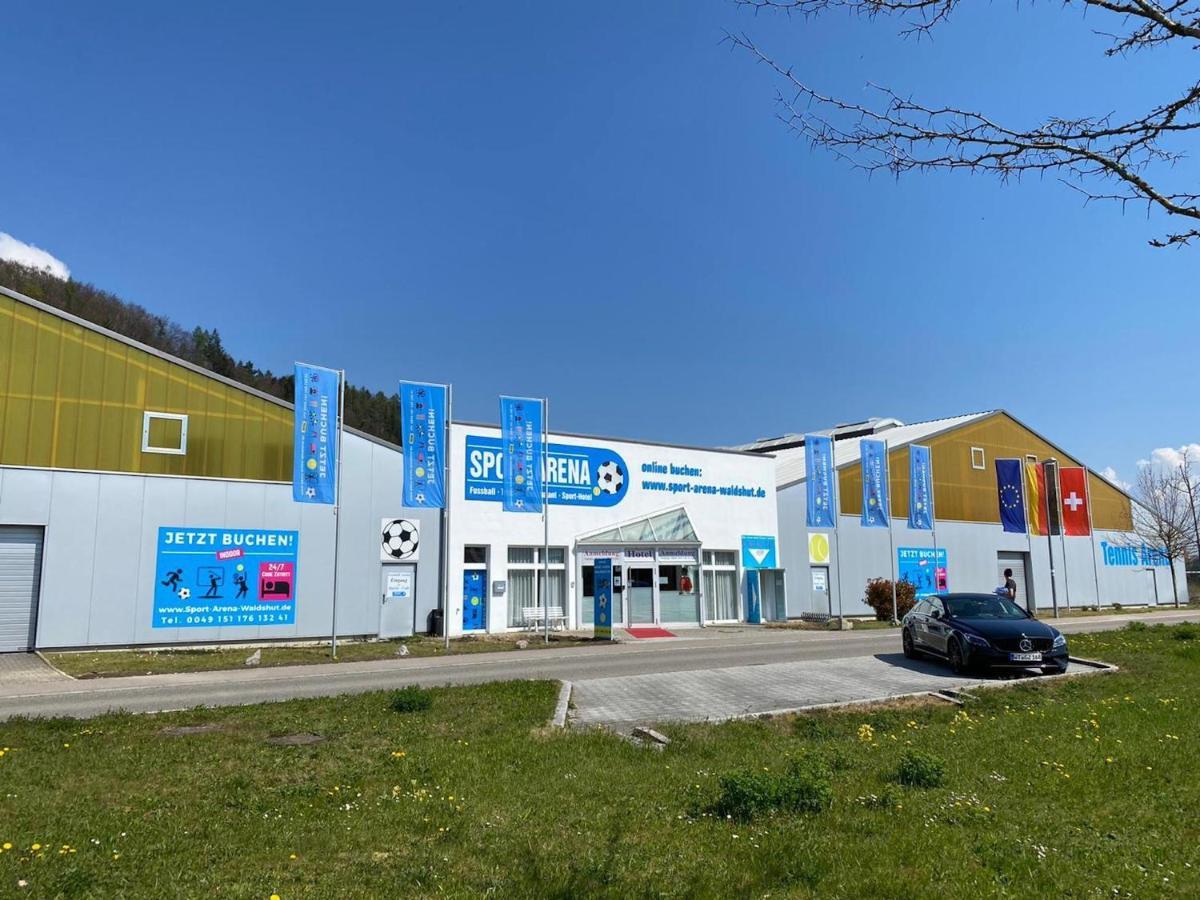 Sport Arena Hotel Waldshut-Tiengen Eksteriør billede